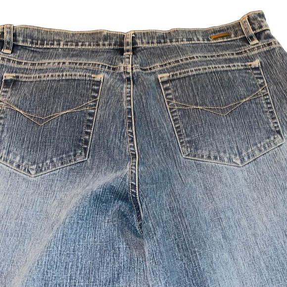 Upcycled Gloria Vanderbilt Boitcut Jeans Size 16 Petite Hand Sewn Remade - Picture 6 of 9